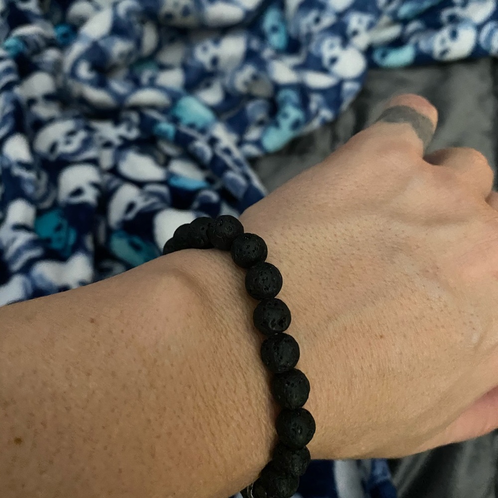 Lava and turquoise stone bracelet - Picture 3 of 5